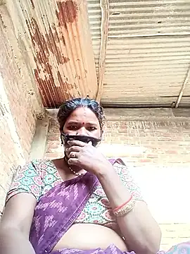 Snapshot of Kirti_sacsena chatting on 03-17-26, 02:14 Kirti sacsena online show from 03-17-26, 02:14