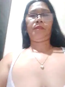 Snapshot of suzzie_hot chatting on 02-07-26, 10:34 suzzie hot online show from 02-07-26, 10:34