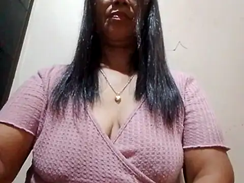 Snapshot of suzzie_hot chatting on 02-09-26, 11:41 suzzie hot online show from 02-09-26, 11:41