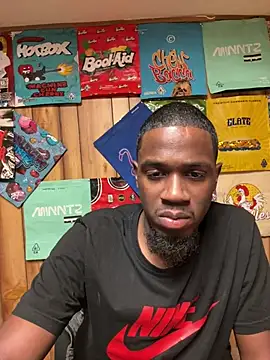 Snapshot of pussyeater_- chatting on 02-27-26, 01:39 pussyeater - online show from 02-27-26, 01:39