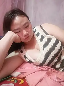 Snapshot of lisn-cute chatting on 05-21-26, 01:30 lisn-cute online show from 05-21-26, 01:30