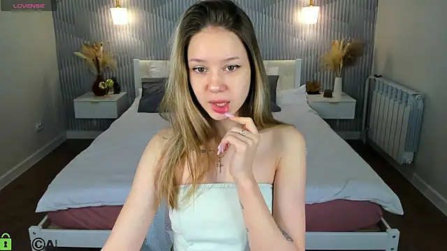 Snapshot of Mini_Allice chatting on 02-28-26, 01:05 Mini Allice online show from 02-28-26, 01:05