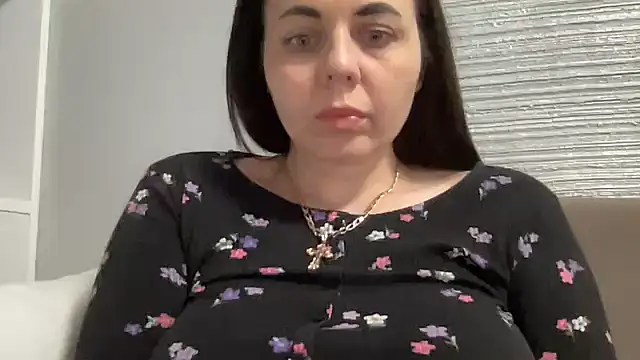 Snapshot of Darsy_Rox chatting on 04-29-26, 04:22 Darsy Rox online show from 04-29-26, 04:22