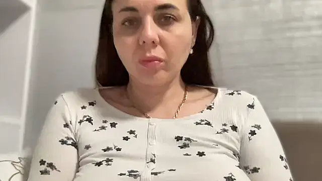 Snapshot of Darsy_Rox chatting on 05-14-26, 05:43 Darsy Rox online show from 05-14-26, 05:43