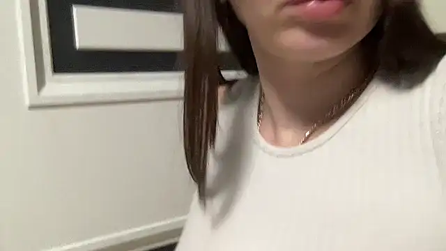 Snapshot of Darsy_Rox chatting on 02-10-26, 05:56 Darsy Rox online show from 02-10-26, 05:56