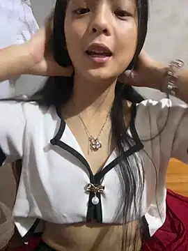 Snapshot of tenten110 chatting on 02-25-26, 07:52 tenten110 online show from 02-25-26, 07:52