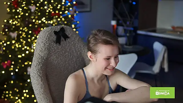 Snapshot of SilverStarIet chatting on 02-08-26, 07:28 SilverStarIet online show from 02-08-26, 07:28