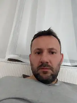 Snapshot of defaktor chatting on 04-30-26, 03:30 defaktor online show from 04-30-26, 03:30