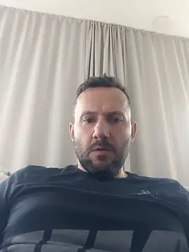 Snapshot of defaktor chatting on 05-16-26, 10:03 defaktor online show from 05-16-26, 10:03