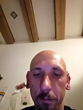 Snapshot of Ninfo920817 chatting on 02-13-26, 05:51 Ninfo920817 online show from 02-13-26, 05:51