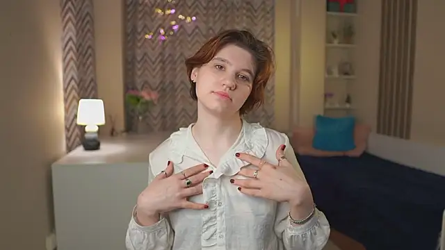 BelleHayton online show from 02-18-26, 02:57