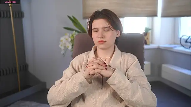 BelleHayton online show from 02-12-26, 11:21