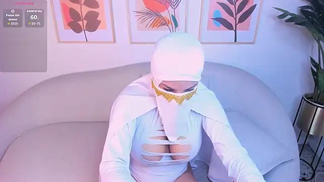 Snapshot of salmma_habibi chatting on 02-14-26, 04:07 salmma habibi online show from 02-14-26, 04:07