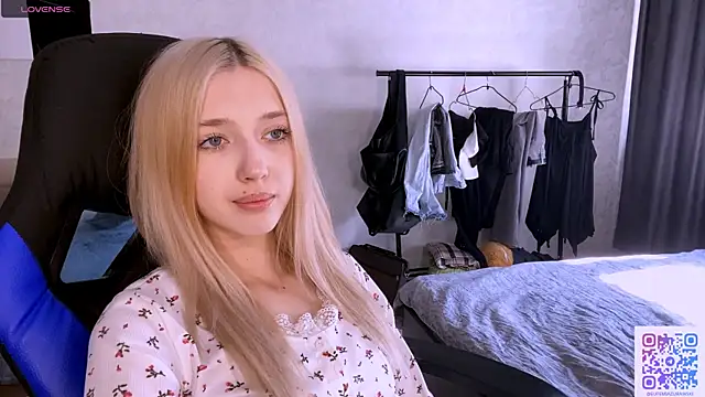 TaliCaan online show from 04-05-26, 11:06