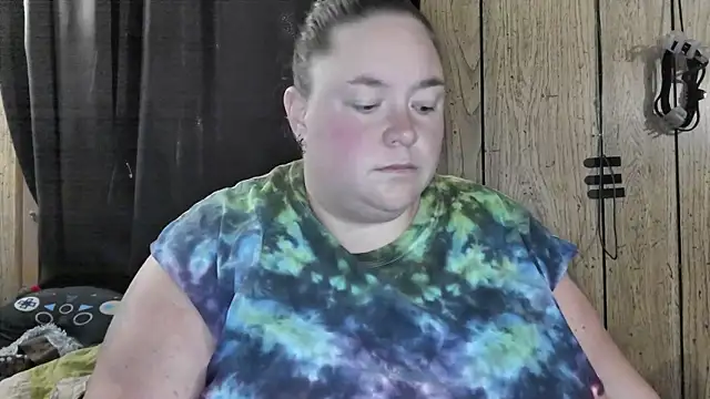 ladylynn13 online show from 06-16-26, 08:53