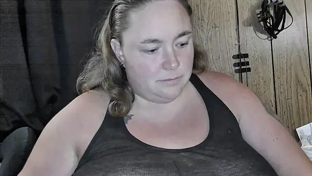 ladylynn13 online show from 07-26-26, 03:02
