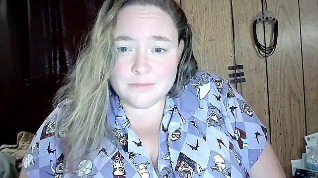 Snapshot of ladylynn13 chatting on 02-12-26, 07:13 ladylynn13 online show from 02-12-26, 07:13