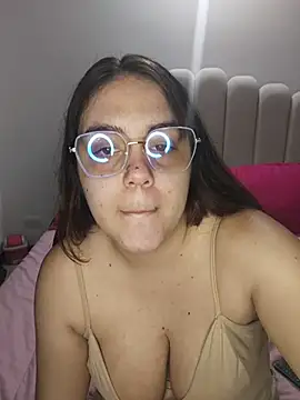 its lauu  online show from 03-10-26, 03:32