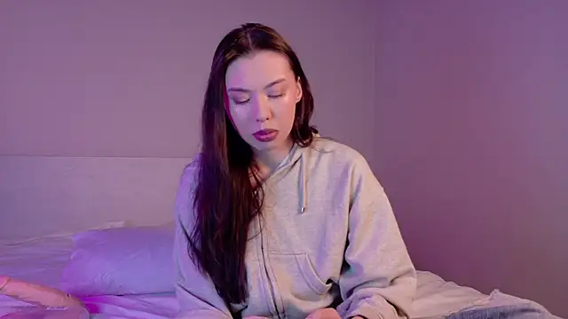 gwenonl1ne online show from 04-02-26, 01:29