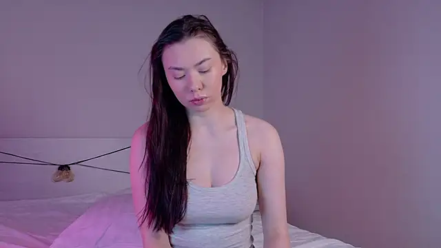 Snapshot of gwenonl1ne chatting on 04-22-26, 01:07 gwenonl1ne online show from 04-22-26, 01:07