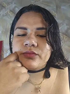 Snapshot of lumi_bellx chatting on 08-05-26, 05:01 lumi bellx online show from 08-05-26, 05:01