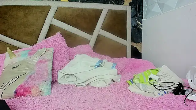 Kimmy london19 online show from 03-18-26, 02:26