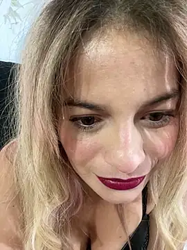 AriBeautiful online show from 03-06-26, 02:06