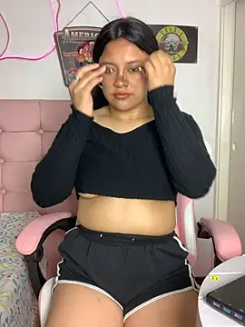 Snapshot of LilithRose_ chatting on 02-24-26, 01:45 LilithRose online show from 02-24-26, 01:45