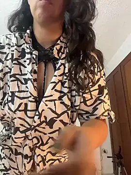 Snapshot of Victoria_Lusty chatting on 03-01-26, 01:05 Victoria Lusty online show from 03-01-26, 01:05