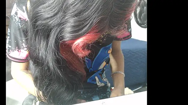 Snapshot of britan69 chatting on 02-25-26, 01:17 britan69 online show from 02-25-26, 01:17