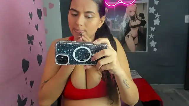 Snapshot of Luna_white1 chatting on 02-25-26, 08:08 Luna white1 online show from 02-25-26, 08:08