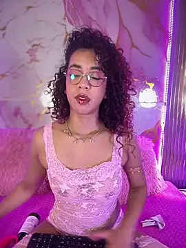 Woo isDaphne online show from 03-04-26, 11:01