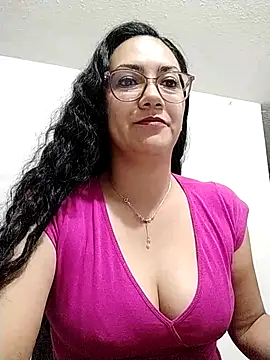 Snapshot of Salma-sweet chatting on 02-23-26, 02:57 Salma-sweet online show from 02-23-26, 02:57