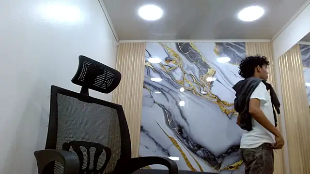 Snapshot of DaviidBuckx_ chatting on 02-20-26, 02:08 DaviidBuckx online show from 02-20-26, 02:08