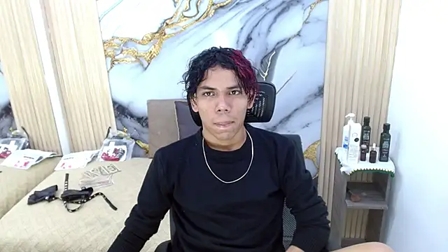 Snapshot of DaviidBuckx_ chatting on 05-06-26, 02:26 DaviidBuckx online show from 05-06-26, 02:26