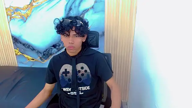 DaviidBuckx  online show from 03-29-26, 02:02