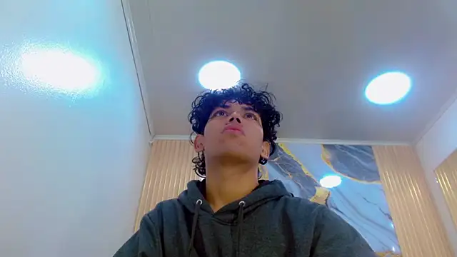 Snapshot of DaviidBuckx_ chatting on 02-23-26, 02:46 DaviidBuckx online show from 02-23-26, 02:46