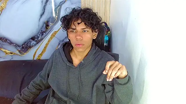 DaviidBuckx  online show from 03-08-26, 01:55