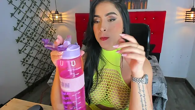 Snapshot of Jessica_bellini chatting on 04-26-26, 04:32 Jessica bellini online show from 04-26-26, 04:32