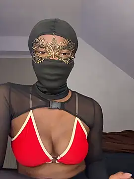 Snapshot of KiaraAmara chatting on 02-12-26, 06:07 KiaraAmara online show from 02-12-26, 06:07