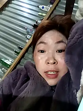 Yiyoongg online show from 04-03-26, 12:28