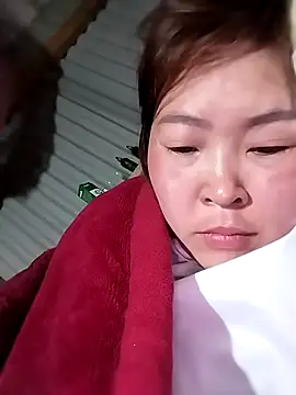 Yiyoongg online show from 02-15-26, 11:25