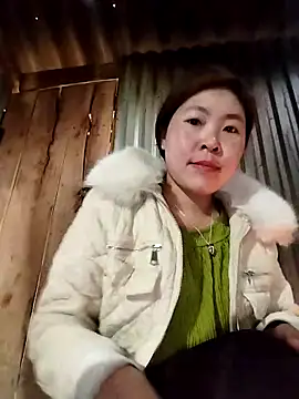 Yiyoongg online show from 02-22-26, 12:46