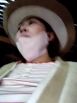 Yiyoongg online show from 04-11-26, 01:24