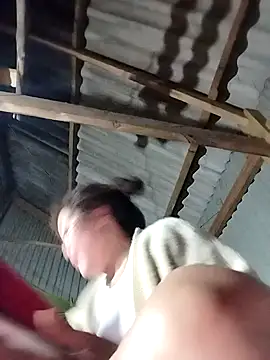 Yiyoongg online show from 04-14-26, 01:05