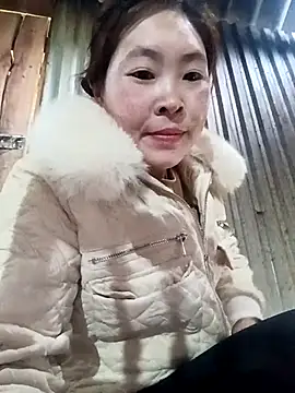 Yiyoongg online show from 02-20-26, 08:16