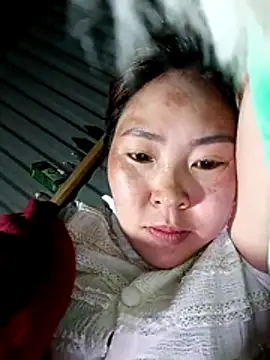 Yiyoongg online show from 03-11-26, 01:16