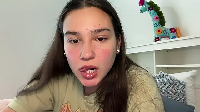 Snapshot of anitayurmoniii chatting on 06-23-26, 10:19 anitayurmoniii online show from 06-23-26, 10:19