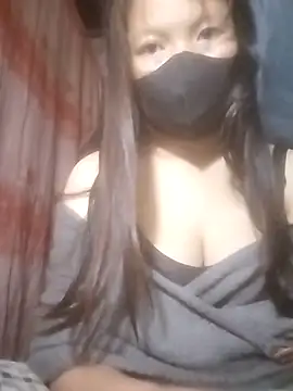 Snapshot of Yang-my- chatting on 02-19-26, 05:37 Yang-my- online show from 02-19-26, 05:37