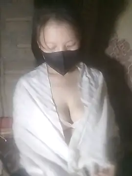 Snapshot of Yang-my- chatting on 02-22-26, 01:46 Yang-my- online show from 02-22-26, 01:46